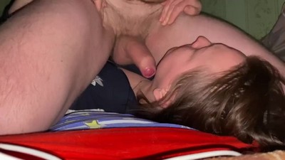 Русское инцест порно со своей мамой, где она получает удовольствие в рот и задницу, происходит в ночное время.